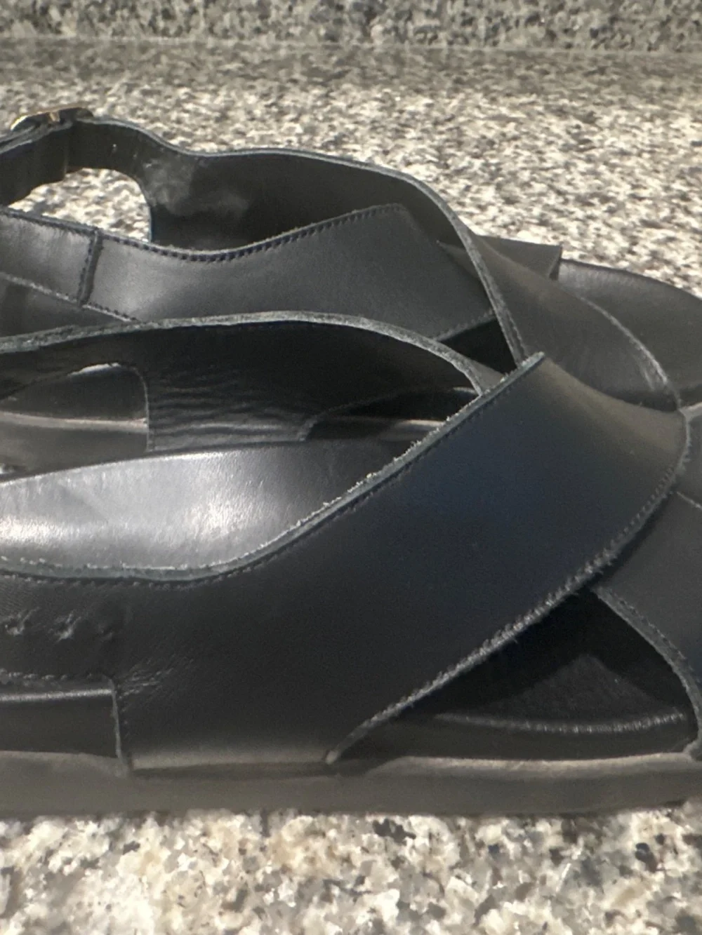 Alohas Black sandals